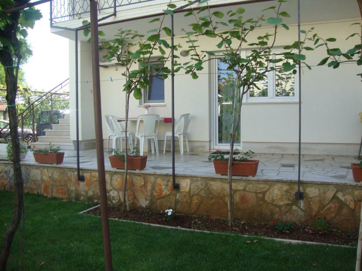 Mirta Apartment *