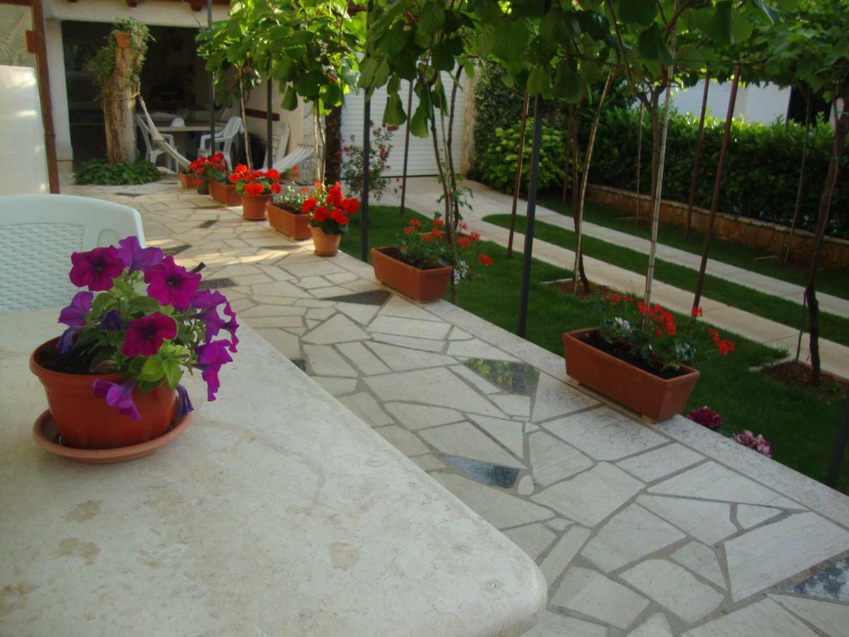 Mirta Apartment *